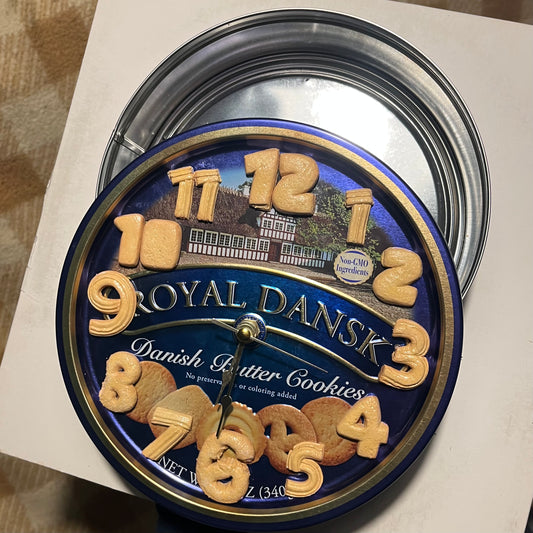 Cookie Tin Clock